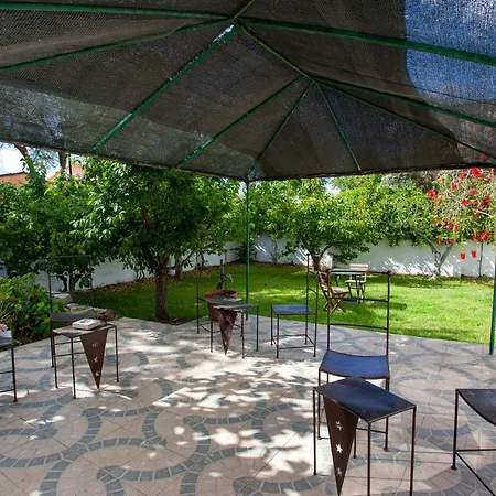 招待所 Tirreno 1 3*